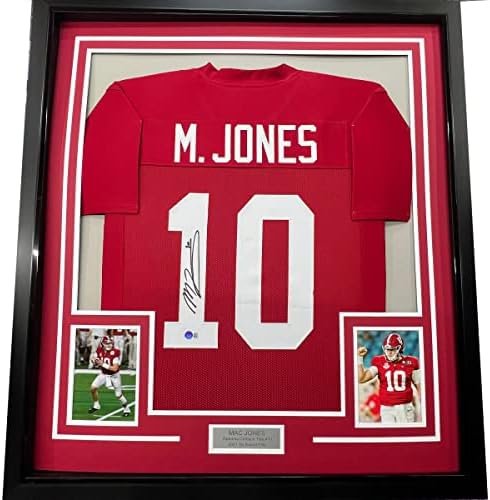 Uokvireni autografirani / potpisan Mac Jones 33x42 Alabama Fudbalski dres Crvenog koledža Beckett Bas Coa