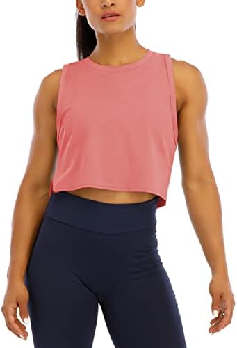 Hioinieiy ženske usjevne vrhove vježbanje na vrhu labave majice bez rukava na otvorenom otvorenim bočnim